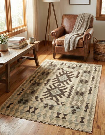 3' 3 x 5' Hand Woven Kilim Maymana Wool Rug