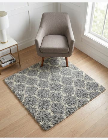 Gray Lattice Shag Square Rug