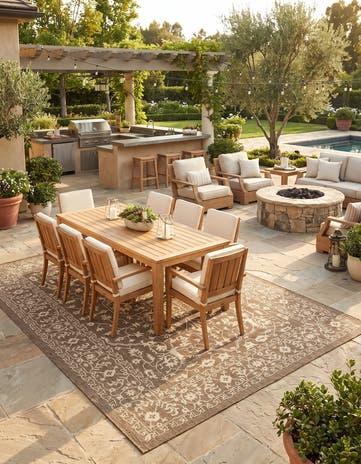 7' x 10' Easy-Clean Botanical Indoor / Outdoor Rug