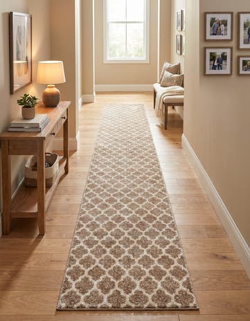 2' 7 x 19' 8 Lattice Runner Rug
