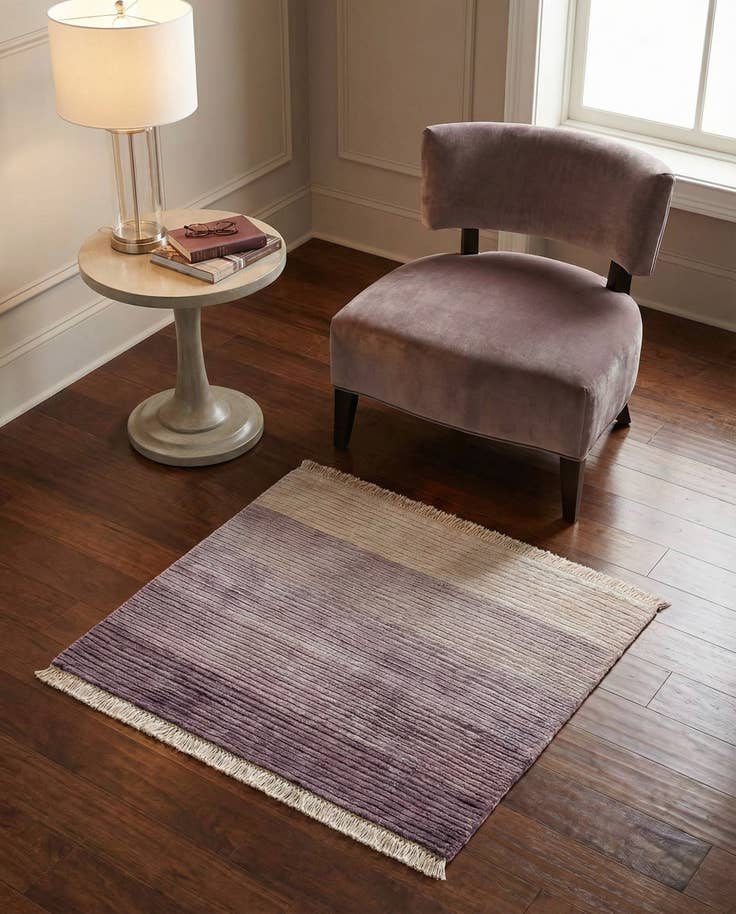 Detail image of 2' 6 x 2' 7 Hand Knotted Darya Wool Square Rug