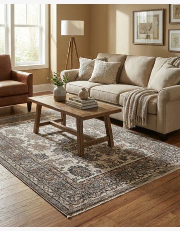 5' x 7' 7 Grand Tradition Rug