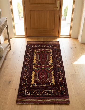 2' 6 x 4' 7 Hand Knotted Sumak Wool Runner Rug