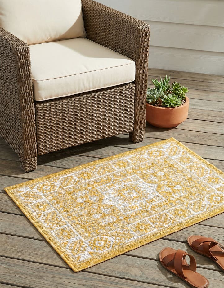 2' x 3' Easy-Clean Aztec Indoor / Outdoor ...