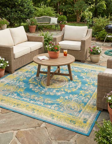 Blue Easy-Clean Traditional Indoor / Outdoor Square Rug