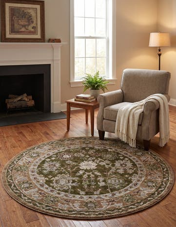Green Grand Tradition Round Rug