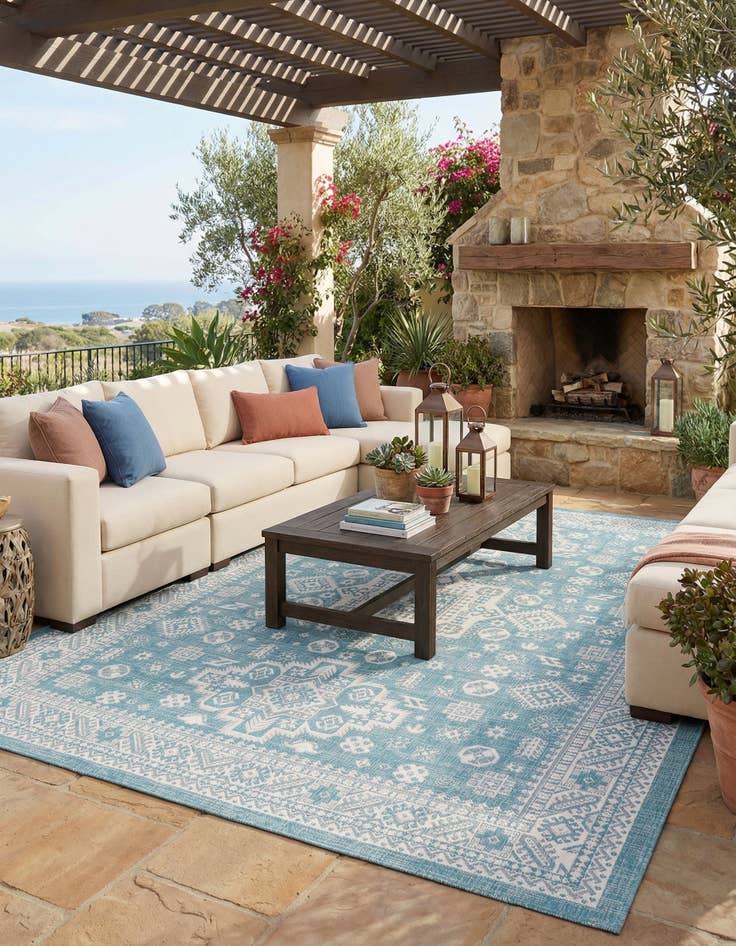 Detail image of 9' x 12'  Washable Aztec Indoor / Outdoor Rug