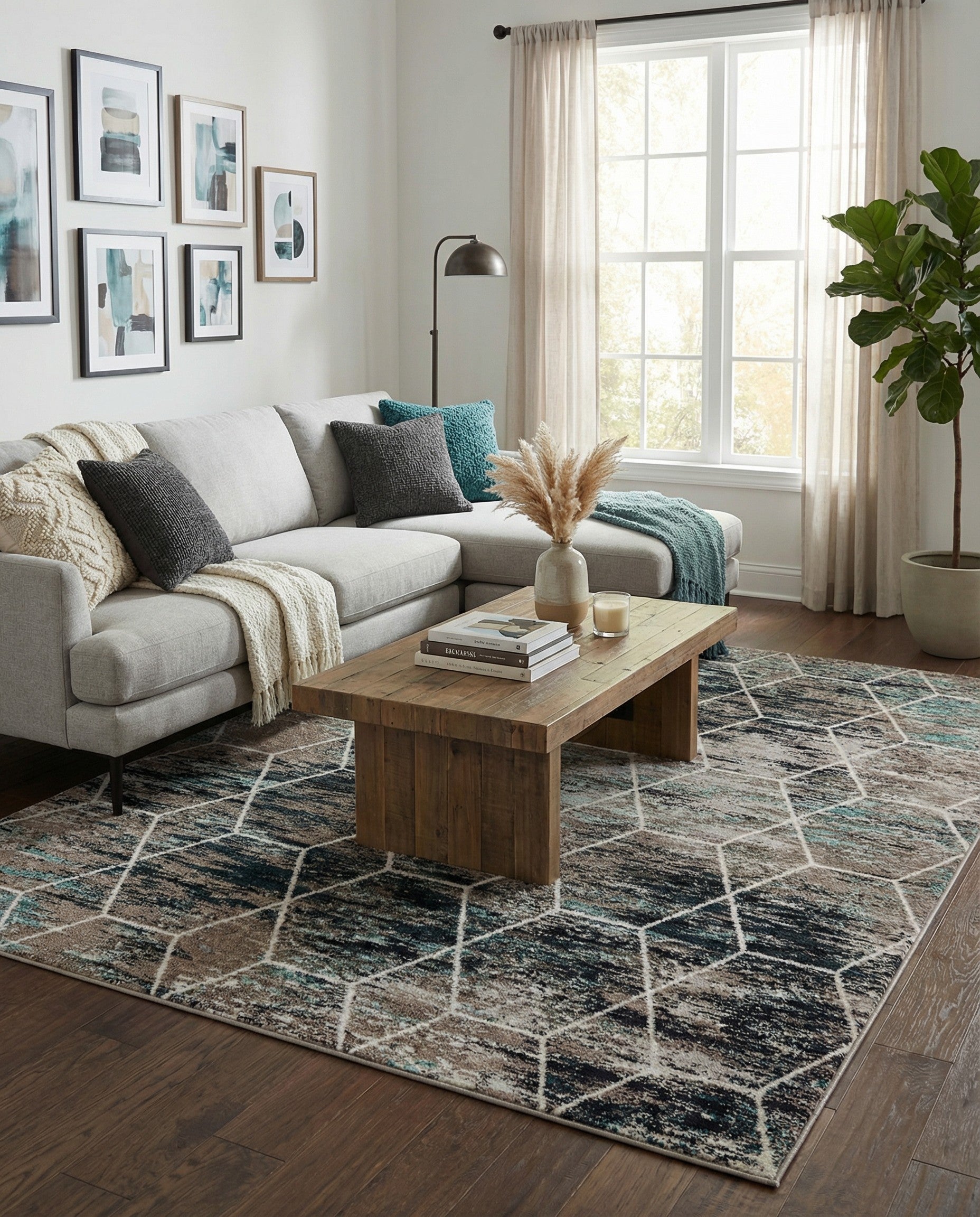 7' 10 x 10' Trellis Frieze Rug