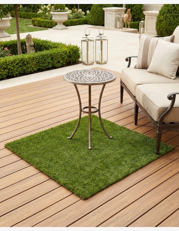 Green Easy-Clean Grass Indoor / Outdoor Square Rug