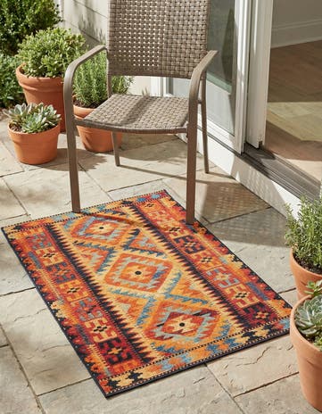 2' x 3' Easy-Clean Tribal Indoor / Outdoor Rug