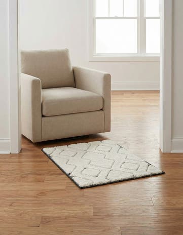 2' x 3' Prismatic Rug