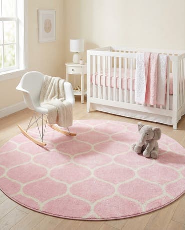  5' 3 x 5' 3 Lattice Frieze Round Rug