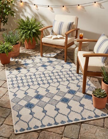3' x 5' 3 Easy-Clean Lattice Indoor / Outdoor Rug
