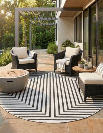 10' x 10' Easy-Clean Modern Indoor / Outdoor Round Rug