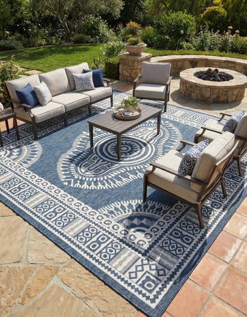 Blue Easy-Clean Traditional Indoor / Outdoor Square Rug