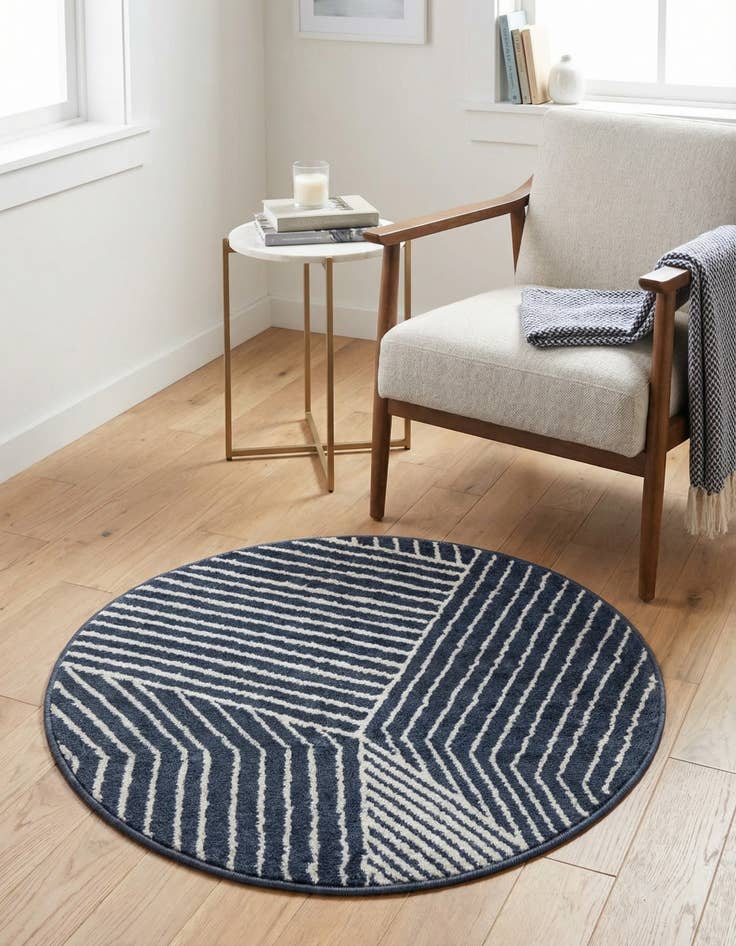 Detail image of 3' x 3' Oslo Round Rug