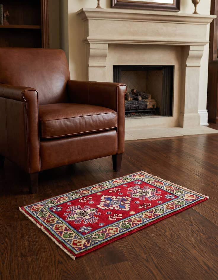 Detail image of 2' x 3' Hand Knotted Kazak Rug