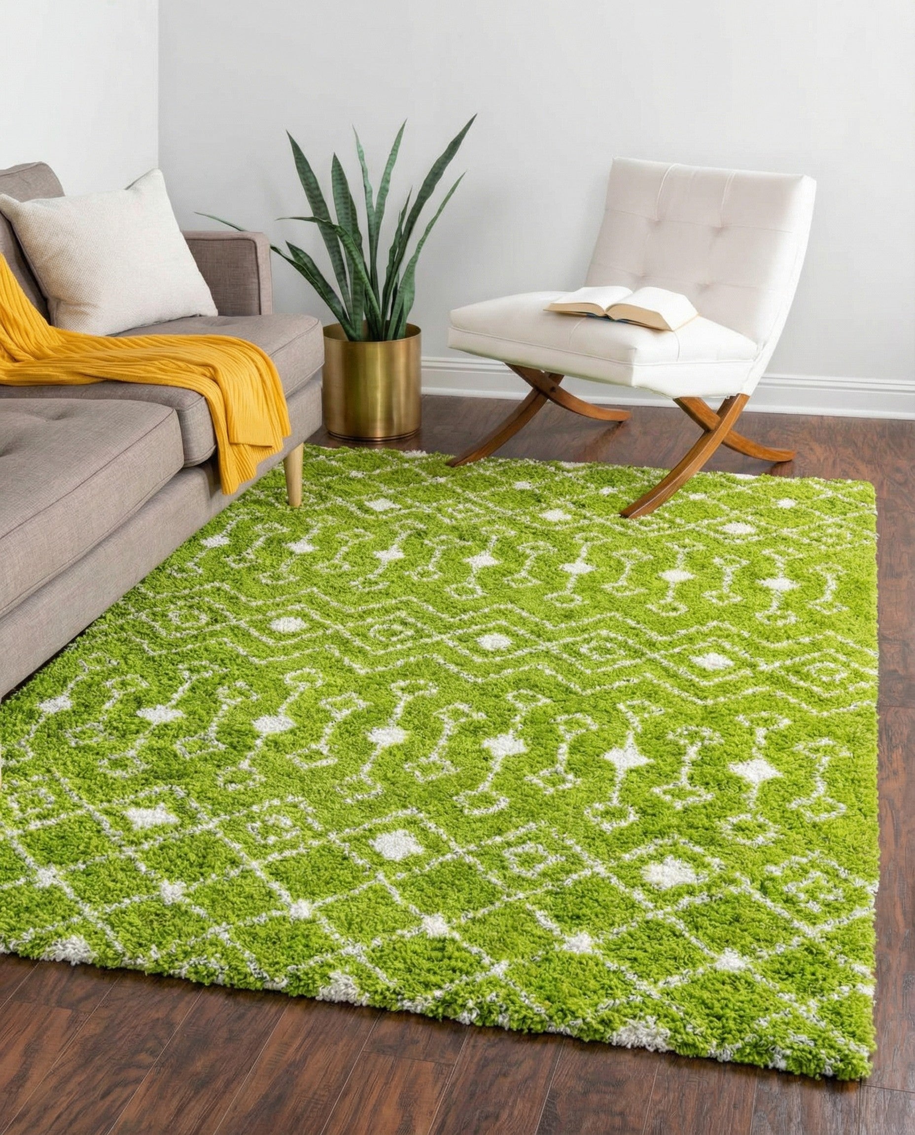 7' 10 x 10' Moroccan Trellis Shag Rug