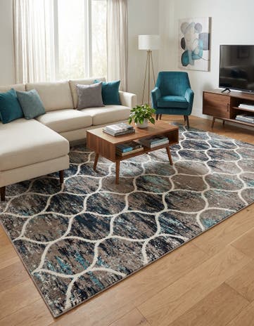 7' x 10' Lattice Frieze Rug