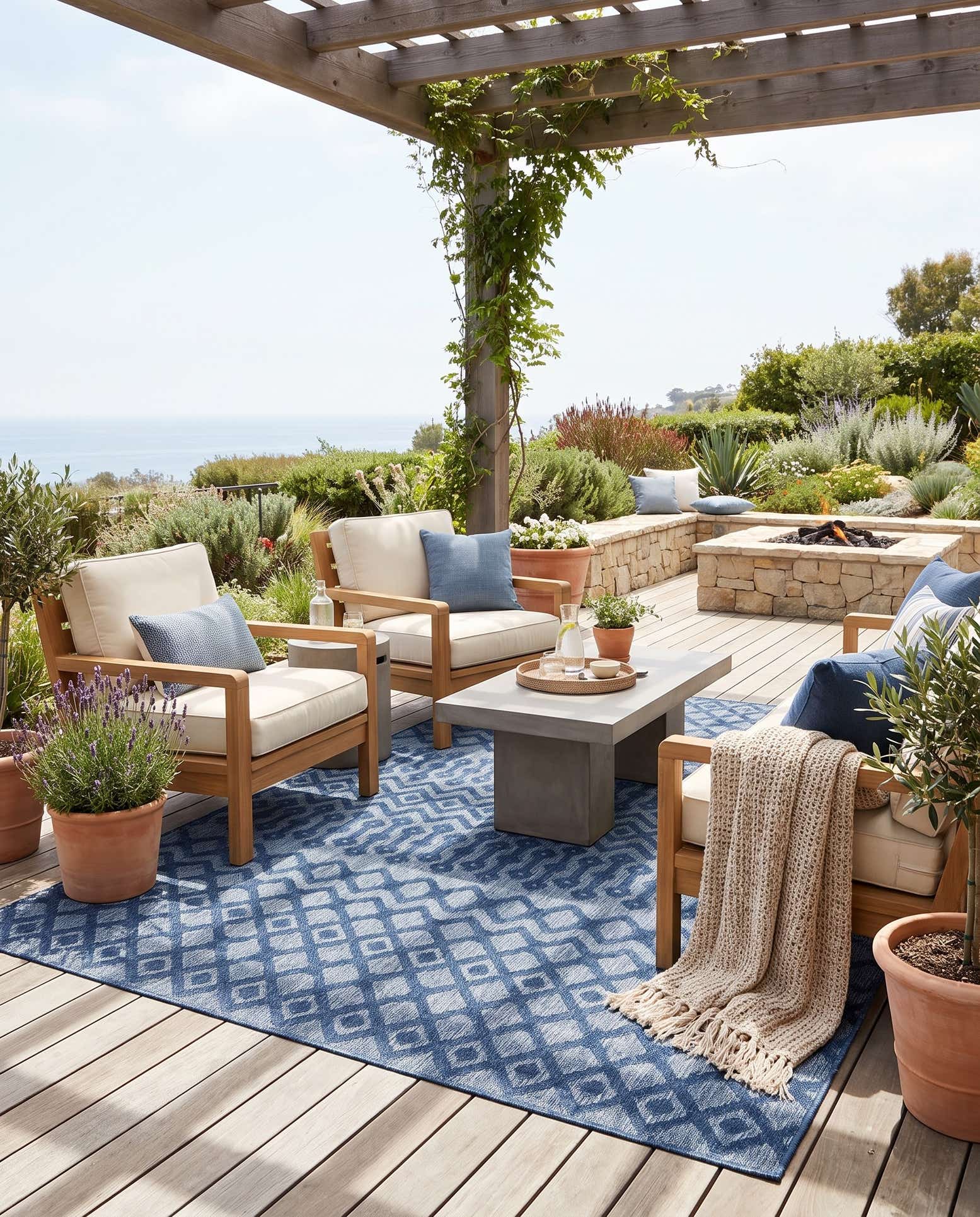 9' x 12' Easy-Clean Trellis Textured Indoor / Outdoor Rug