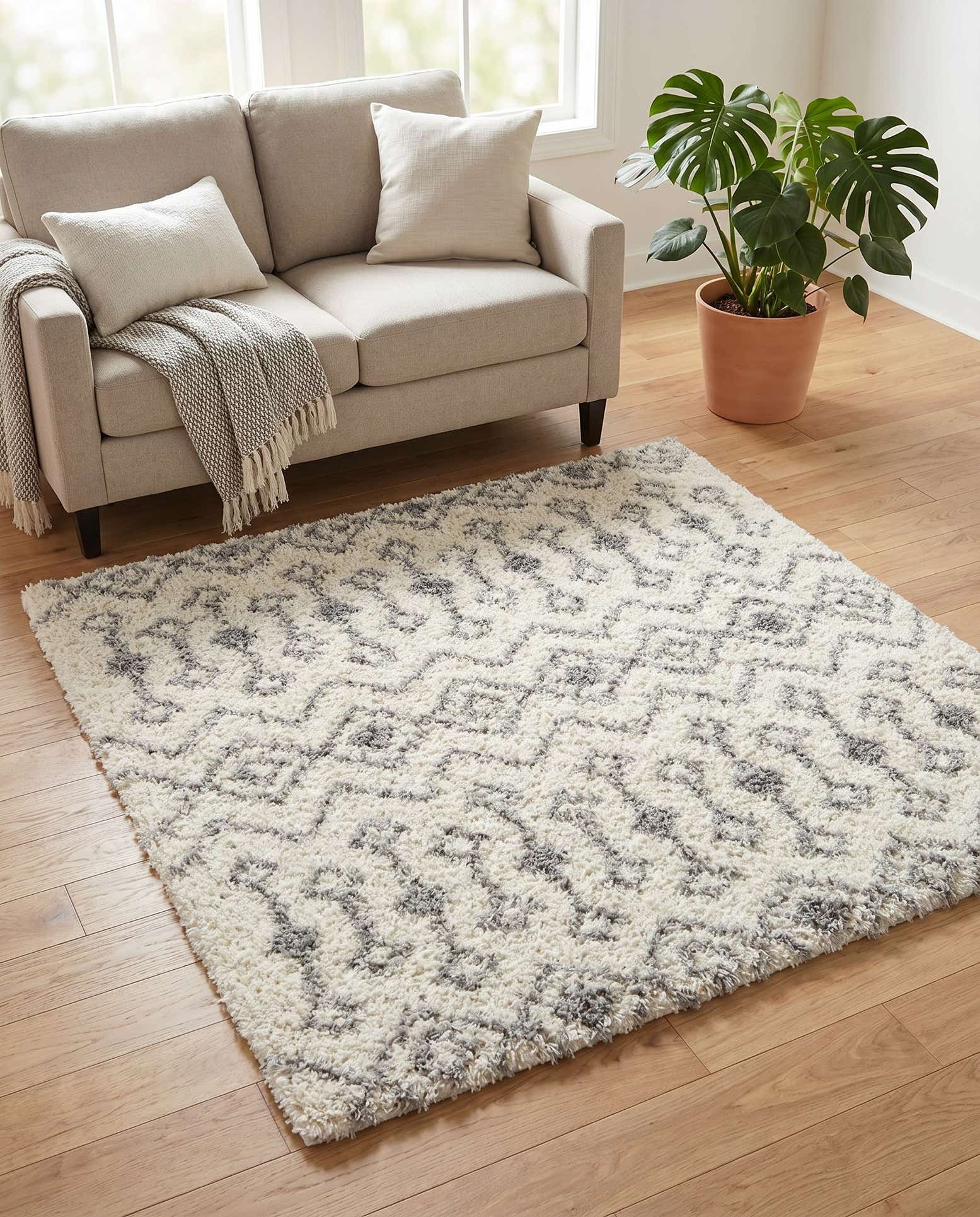 5' 3 x 5' 3 Moroccan Trellis Shag Square Rug