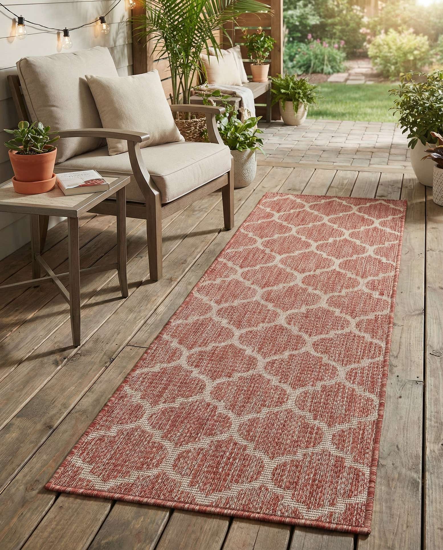 2' x 6' Easy-Clean Trellis Indoor / Outdoor Runner Rug