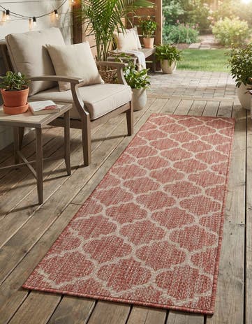 Rust Red Easy-Clean Lattice Indoor / Outdoor Runner Rug
