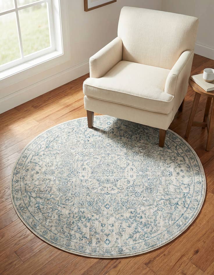 Detail image of 4' x 4' Newport Round Rug