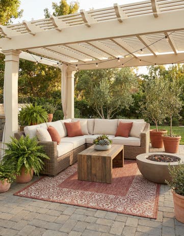 Rust Red Easy-Clean Border Indoor / Outdoor Rug