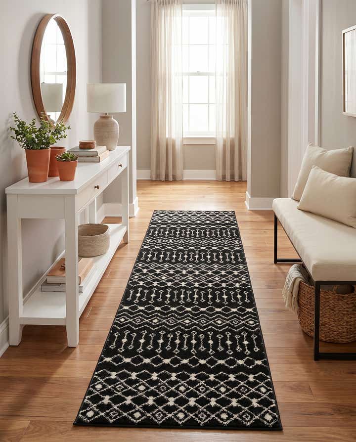 2' 7 x 10' Moroccan Trellis Runner Rug