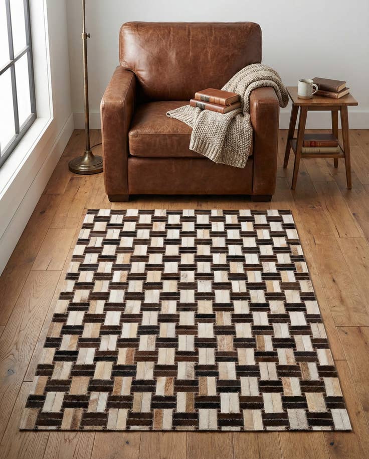 Detail image of 3' 1 x 4' 11 Cowhide - Patchwork Rug