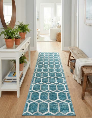2' x 8' Lattice Trellis Runner Rug