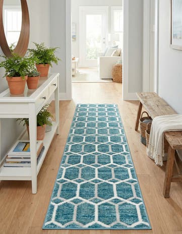 2' x 8' Lattice Trellis Runner Rug