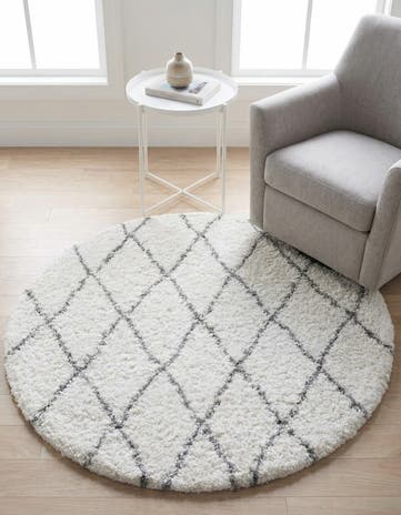 3' 3 x 3' 3 Moroccan Shag Round Rug