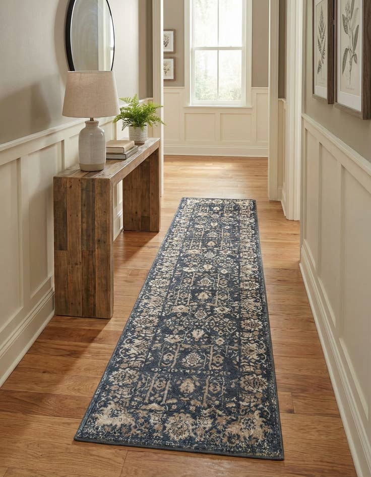 Detail image of 2' 7 x 10' Oregon Runner Rug