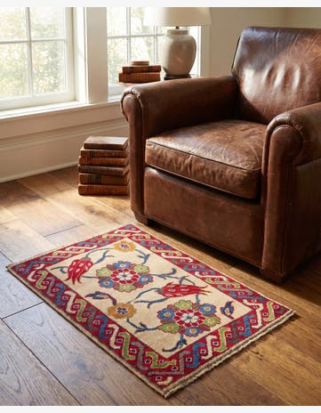 2' x 3' Hand Knotted Kazak Rug