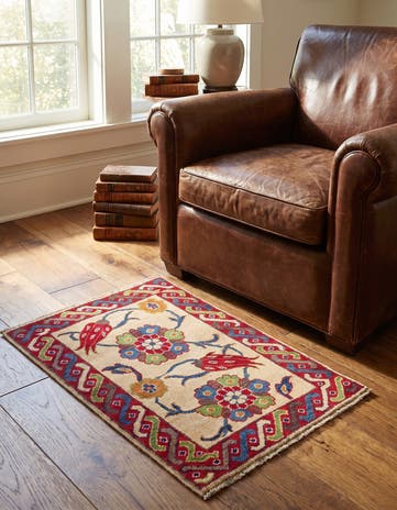 2' x 3' Hand Knotted Kazak Rug