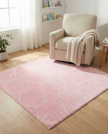  4' x 4' Lattice Frieze Square Rug
