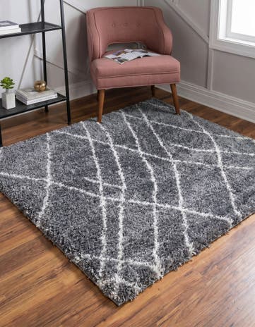 5' 3 x 5' 3 Soft Touch Shag Square Rug
