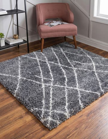 5' 3 x 5' 3 Soft Touch Shag Square Rug