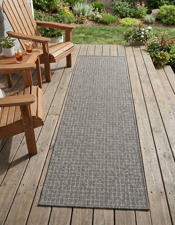 Gray Easy-Clean Checkered Indoor / Outdoor Runner Rug