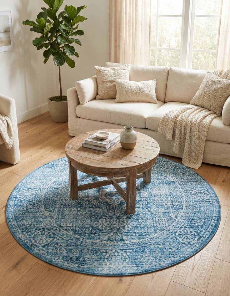 Detail image of 6' x 6' Williamsburg Round Rug