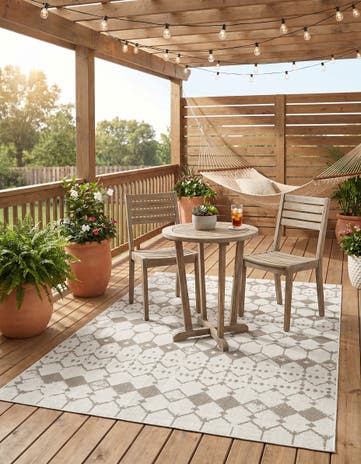 5' 3 x 8' Easy-Clean Lattice Indoor / Outdoor Rug