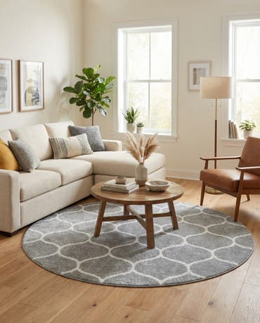  7' 10 x 7' 10 Lattice Frieze Round Rug