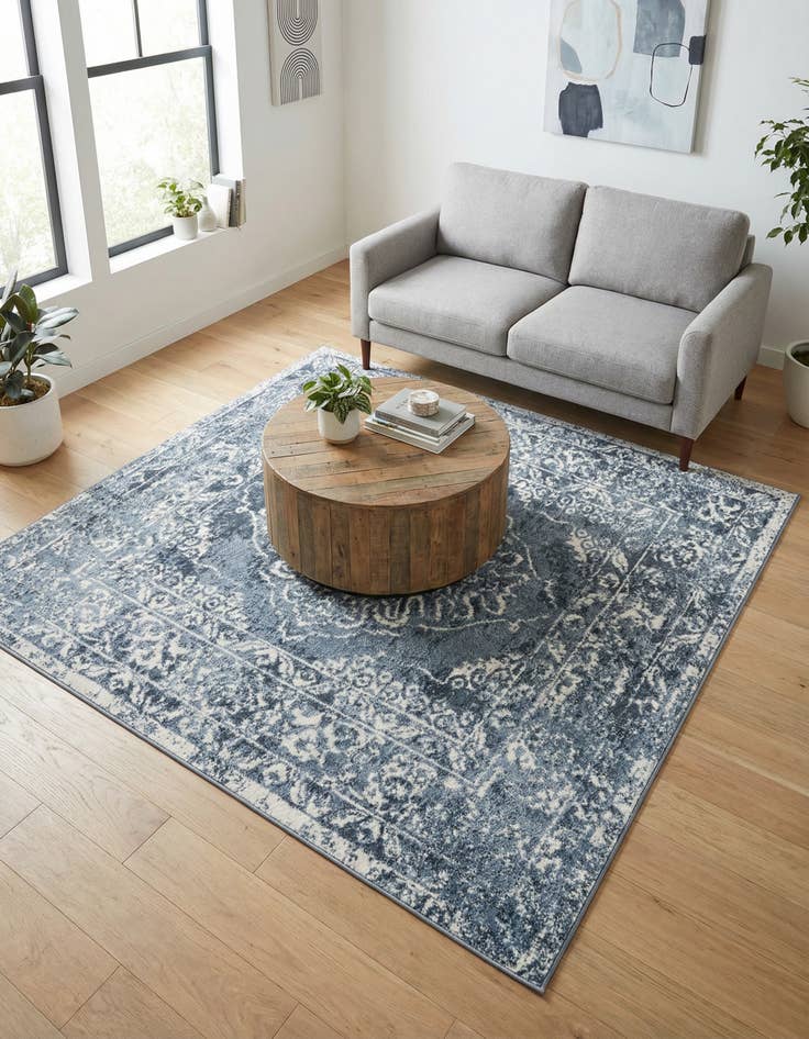 Detail image of 6' x 6' Oxford Square Rug