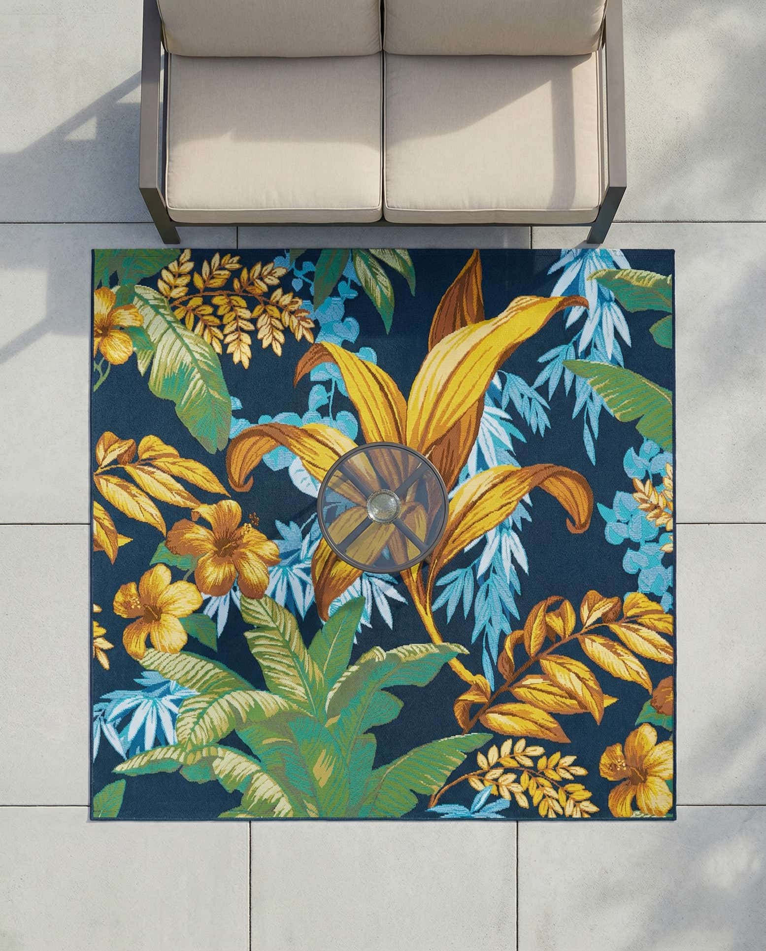 6' x 6' Easy-Clean Botanical Indoor / Outdoor Square Rug