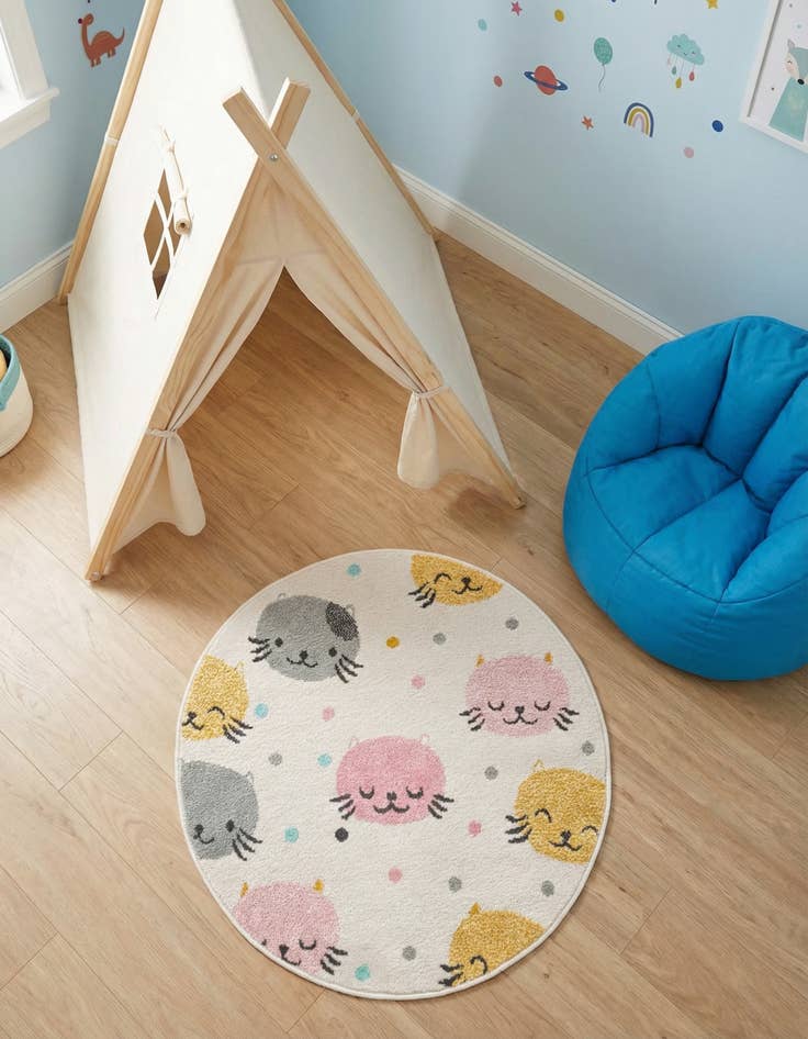 Detail image of 3' 3 x 3' 3 Cats Whimsy Kids Round Rug