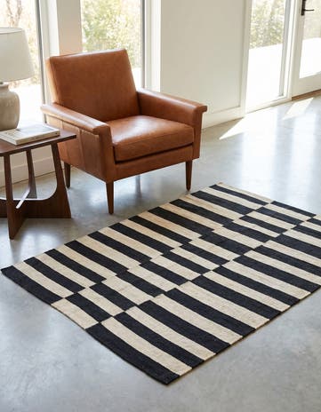 3' 2 x 4' 9 Hand Woven Kilim Modern Wool Rug