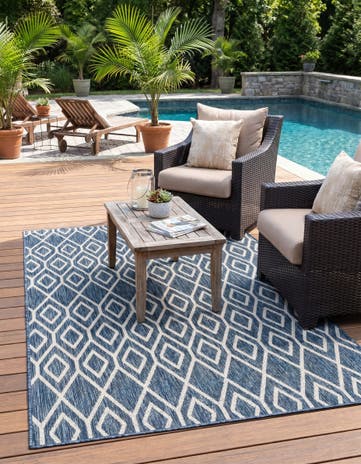 5' 3 x 8' Easy-Clean Jill Zarin Turks and Caicos Indoor / Outdoor Rug