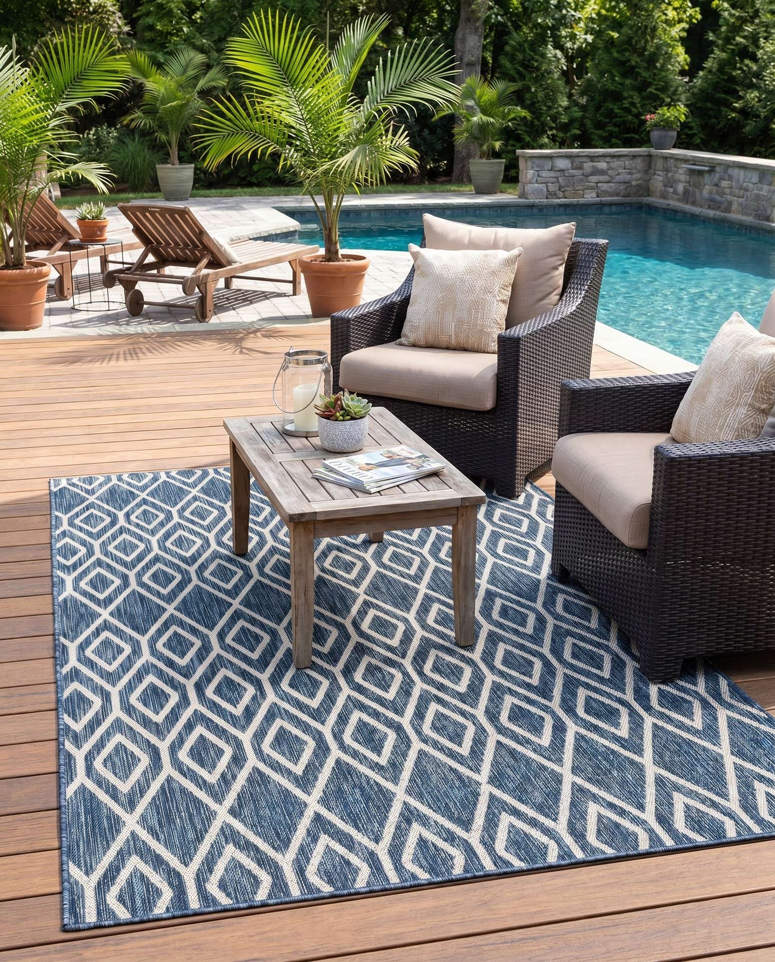 5' 3 x 8' Easy-Clean Jill Zarin Turks and Caicos Indoor / Outdoor Rug